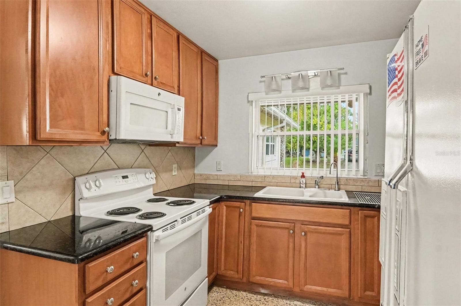 2818 AMBERGATE ROAD, Winter Park, FL 32792 2818 AMBERGATE ROAD, Winter Park, FL 32792