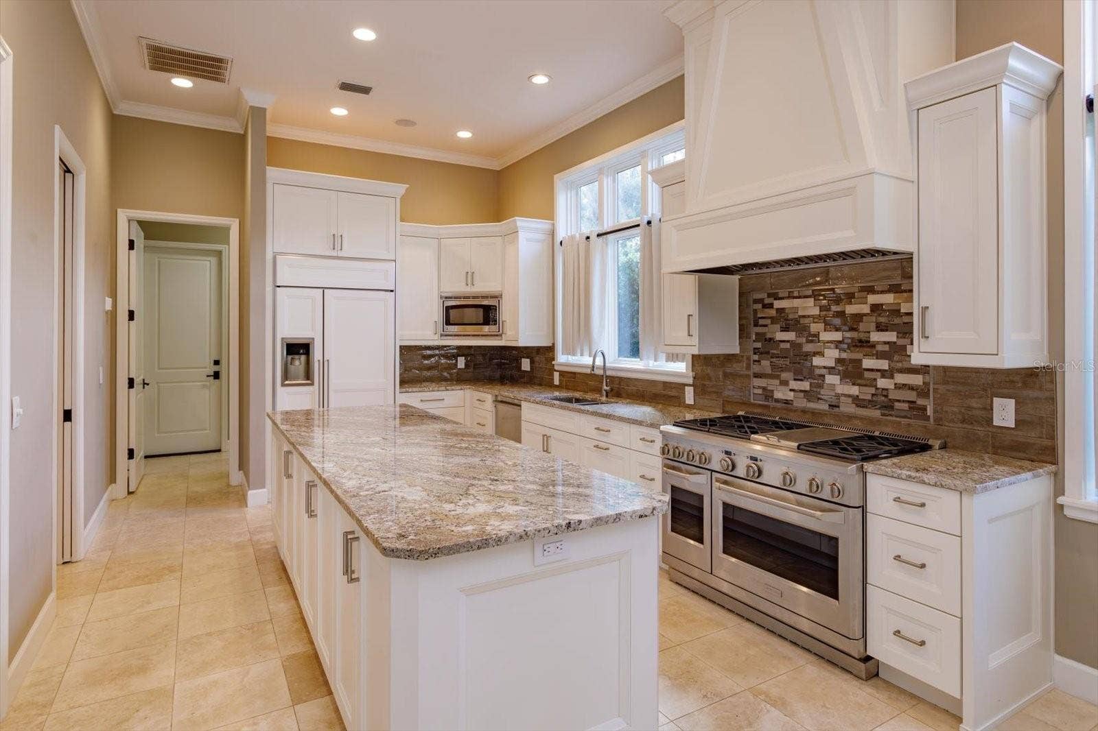 6126 PAYNE STEWART DRIVE, Windermere, FL 34786 Gourmet Kitchen