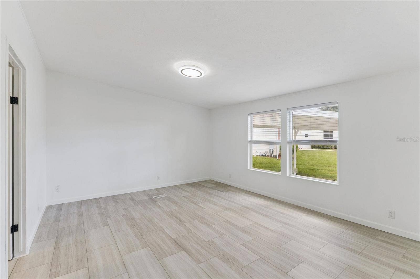 1137 YAUPON STREET, Daytona Beach, FL 32117 1137 YAUPON STREET, Daytona Beach, FL 32117