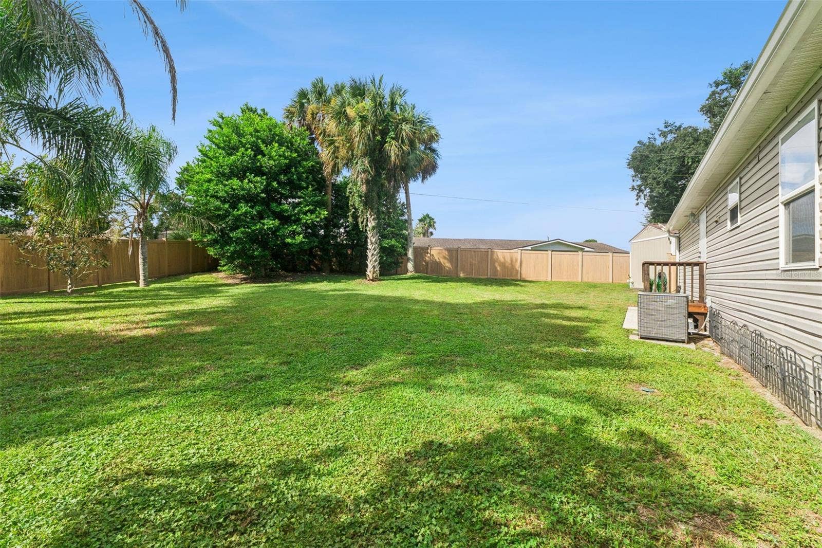 1137 YAUPON STREET, Daytona Beach, FL 32117 1137 YAUPON STREET, Daytona Beach, FL 32117