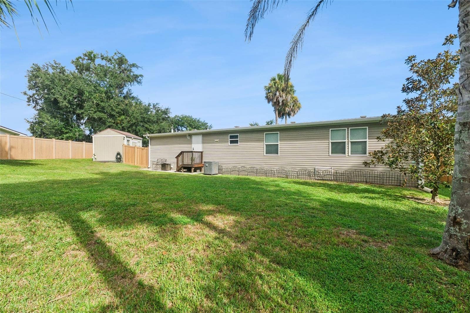 1137 YAUPON STREET, Daytona Beach, FL 32117 1137 YAUPON STREET, Daytona Beach, FL 32117