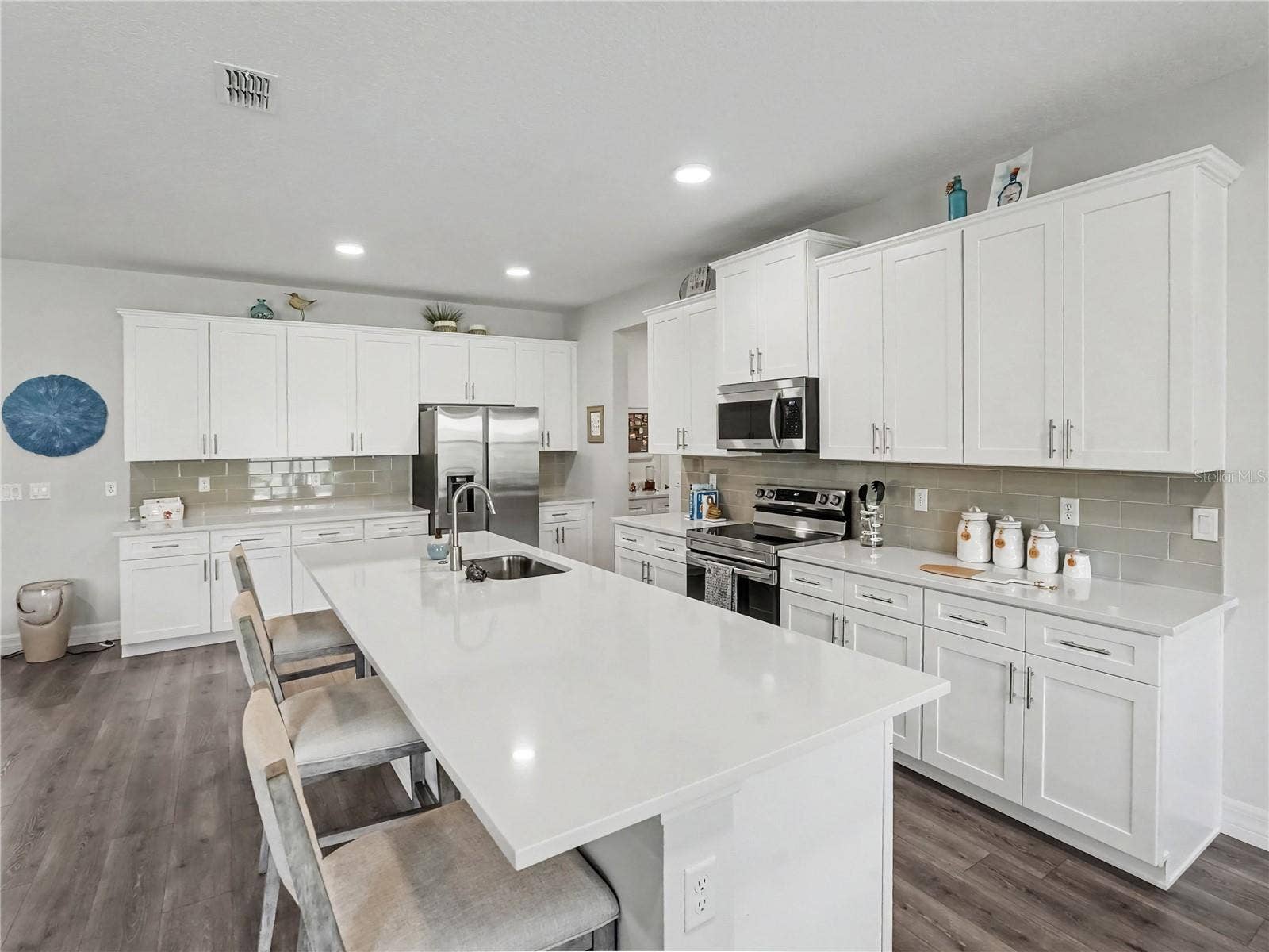 3329 INDIAN TRAIL, Eustis, FL 32726 3329 INDIAN TRAIL, Eustis, FL 32726