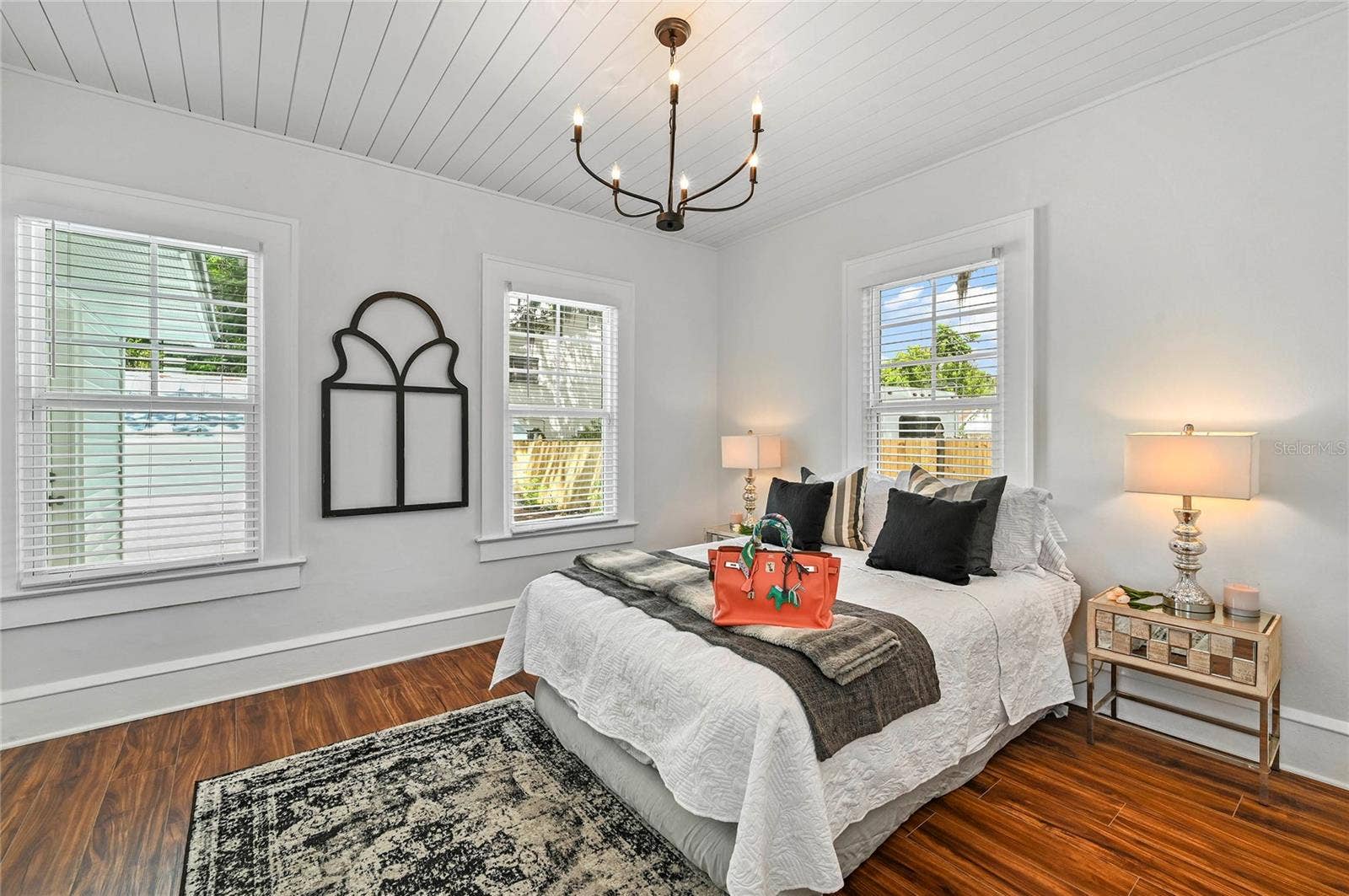 1 E PRINCETON STREET, Orlando, FL 32804 1 E PRINCETON STREET, Orlando, FL 32804