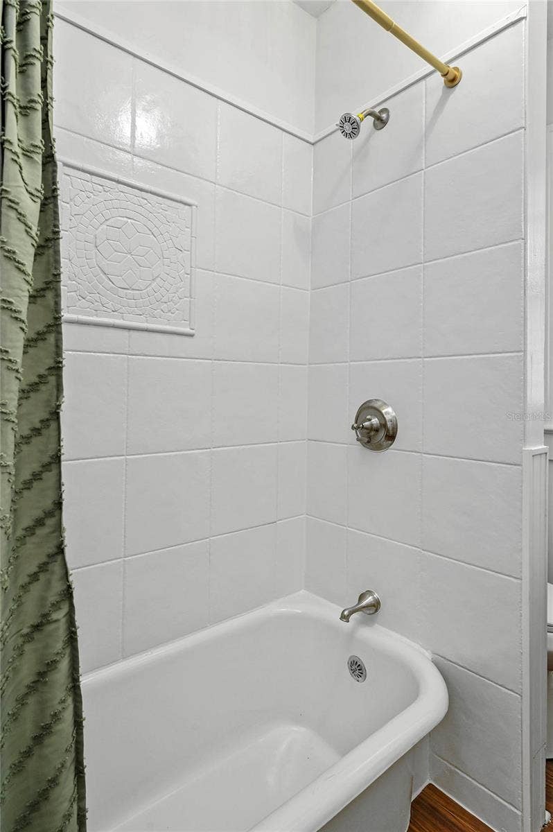 1 E PRINCETON STREET, Orlando, FL 32804 1 E PRINCETON STREET, Orlando, FL 32804