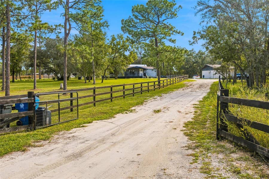 Property photo for 12180 SUNSHINE, Brooksville, FL