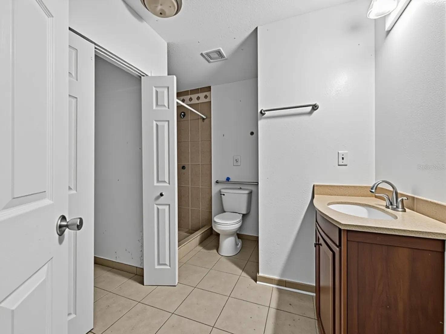 4020 MAGNOLIA DRIVE, Leesburg, FL 34748 4020 MAGNOLIA DRIVE, Leesburg, FL 34748