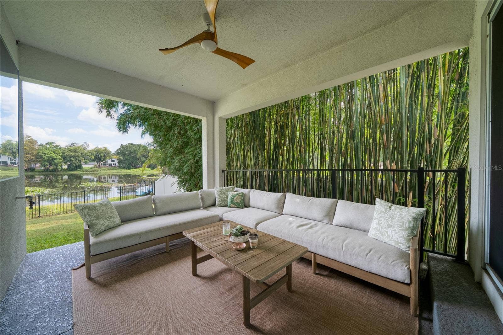 1745 HOUR GLASS DRIVE, Orlando, FL 32806 Back Porch