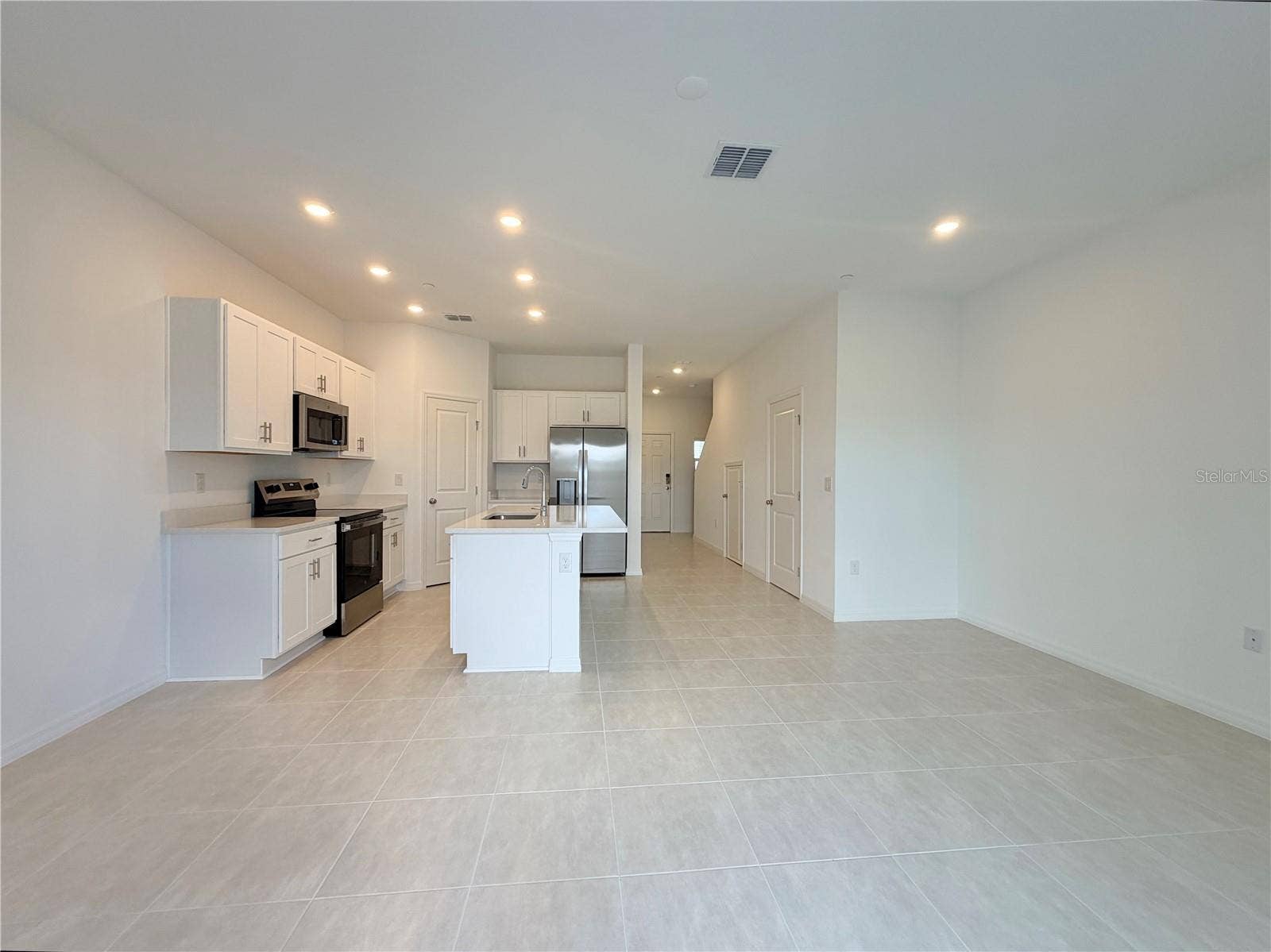 2627 BALMERINO WAY, Mount Dora, FL 32757 2627 BALMERINO WAY, Mount Dora, FL 32757