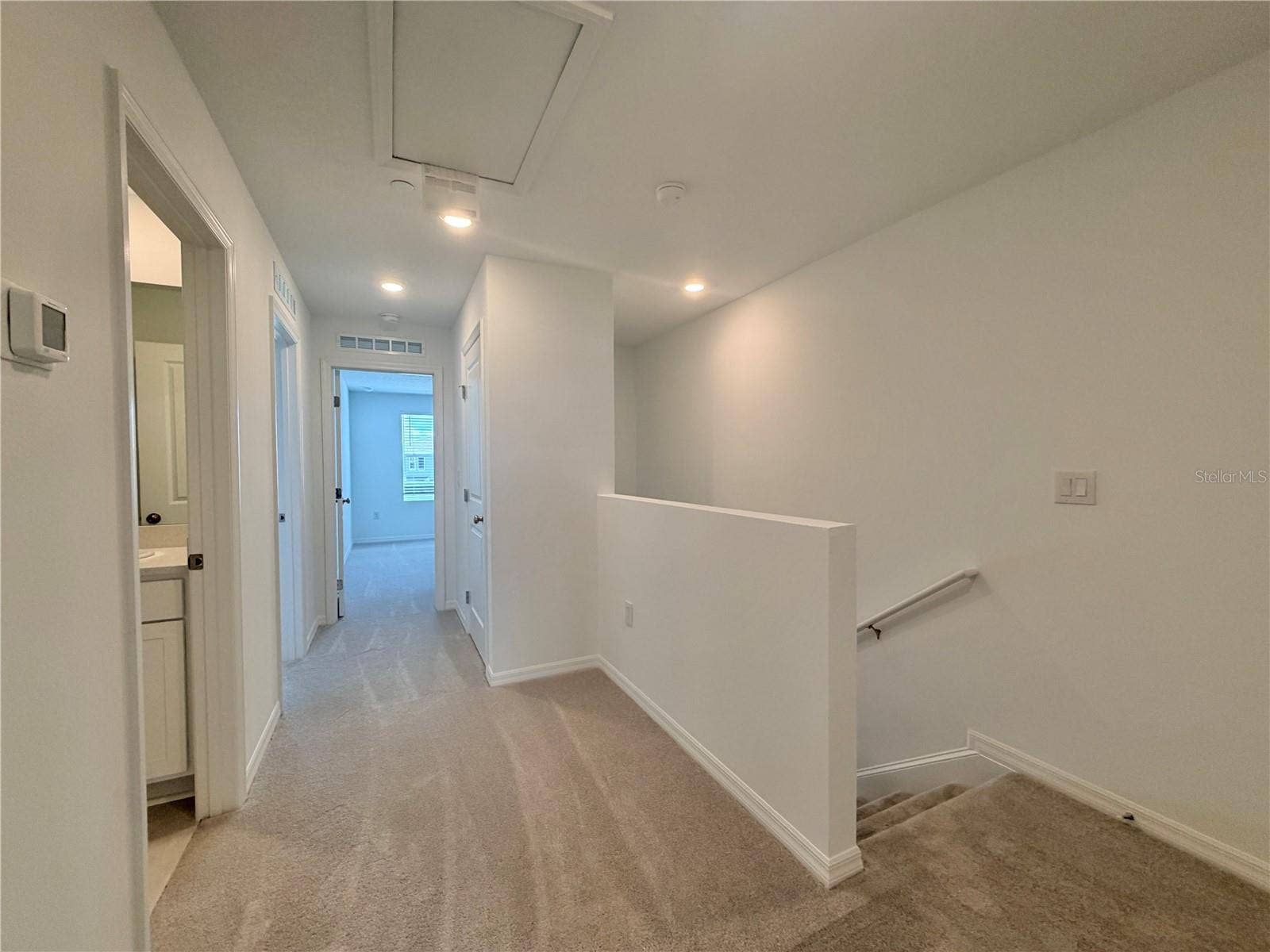 2627 BALMERINO WAY, Mount Dora, FL 32757 Upstairs hallway