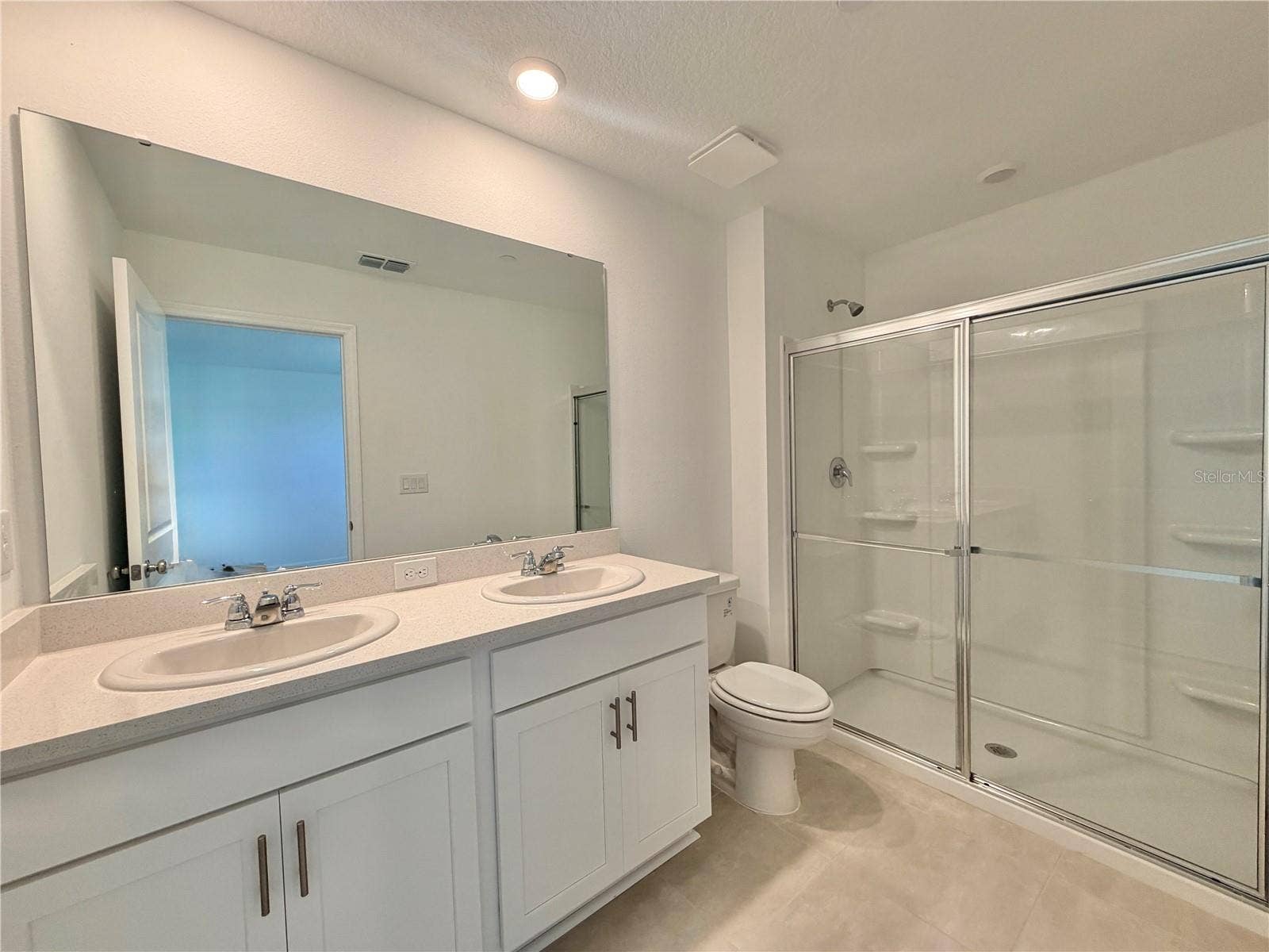2627 BALMERINO WAY, Mount Dora, FL 32757 primary bathroom