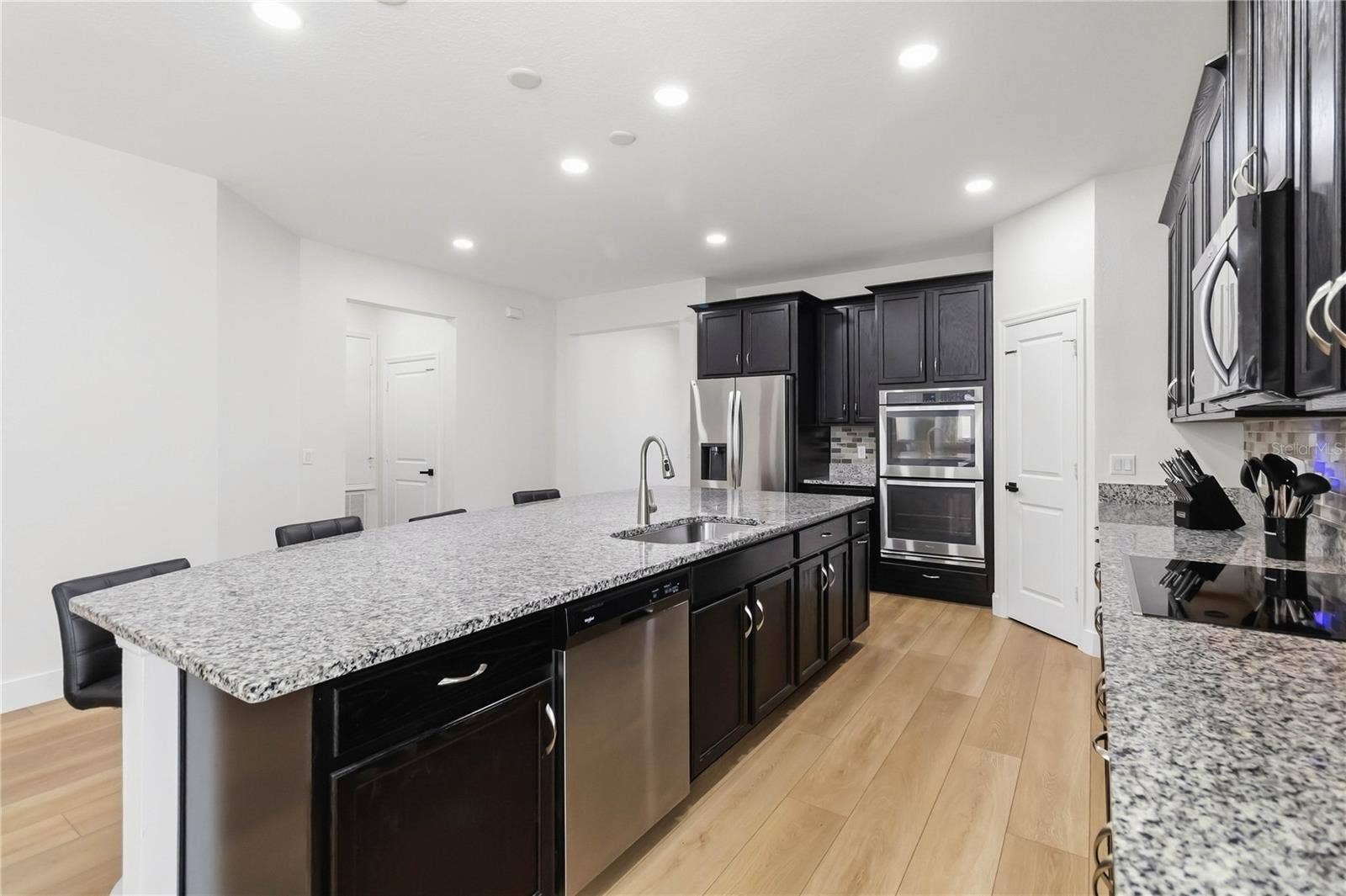 4334 CYPRESS GLADES LANE, Orlando, FL 32824 4334 CYPRESS GLADES LANE, Orlando, FL 32824
