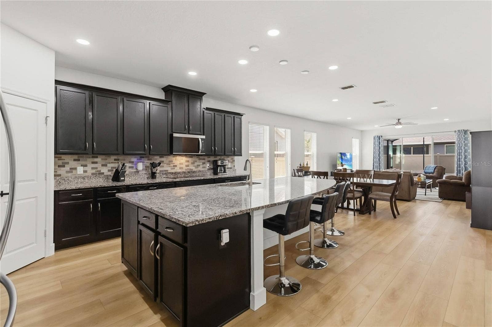 4334 CYPRESS GLADES LANE, Orlando, FL 32824 4334 CYPRESS GLADES LANE, Orlando, FL 32824