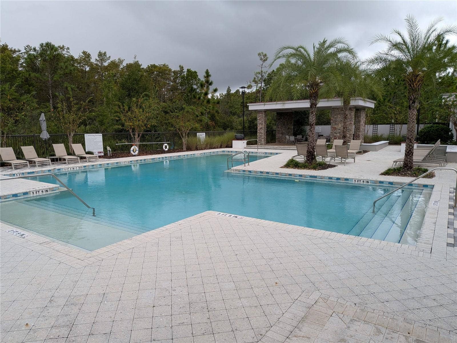 14121 ALAFAYA OAK BEND, Orlando, FL 32828 Resort style community pool