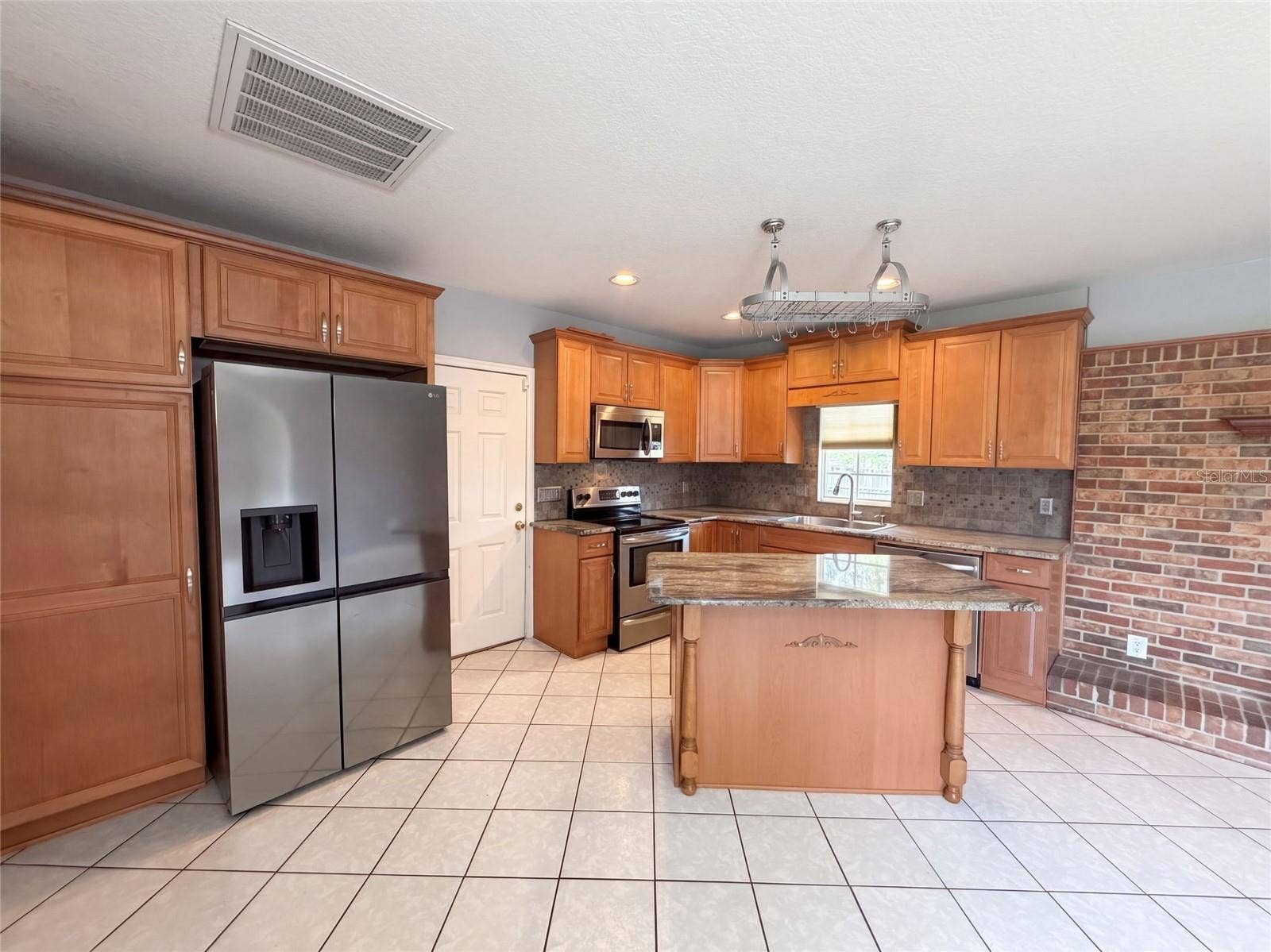 1881 OLD DAYTONA ROAD, Deland, FL 32724 1881 OLD DAYTONA ROAD, Deland, FL 32724