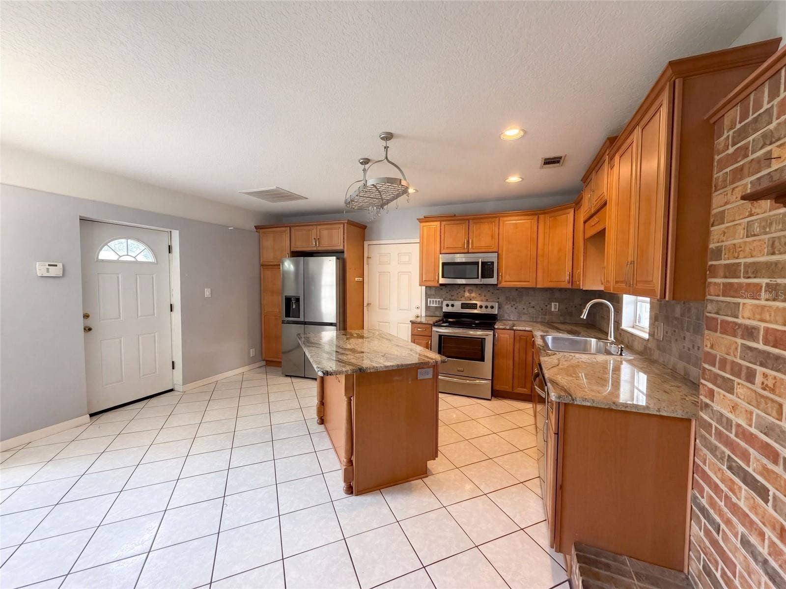 1881 OLD DAYTONA ROAD, Deland, FL 32724 1881 OLD DAYTONA ROAD, Deland, FL 32724