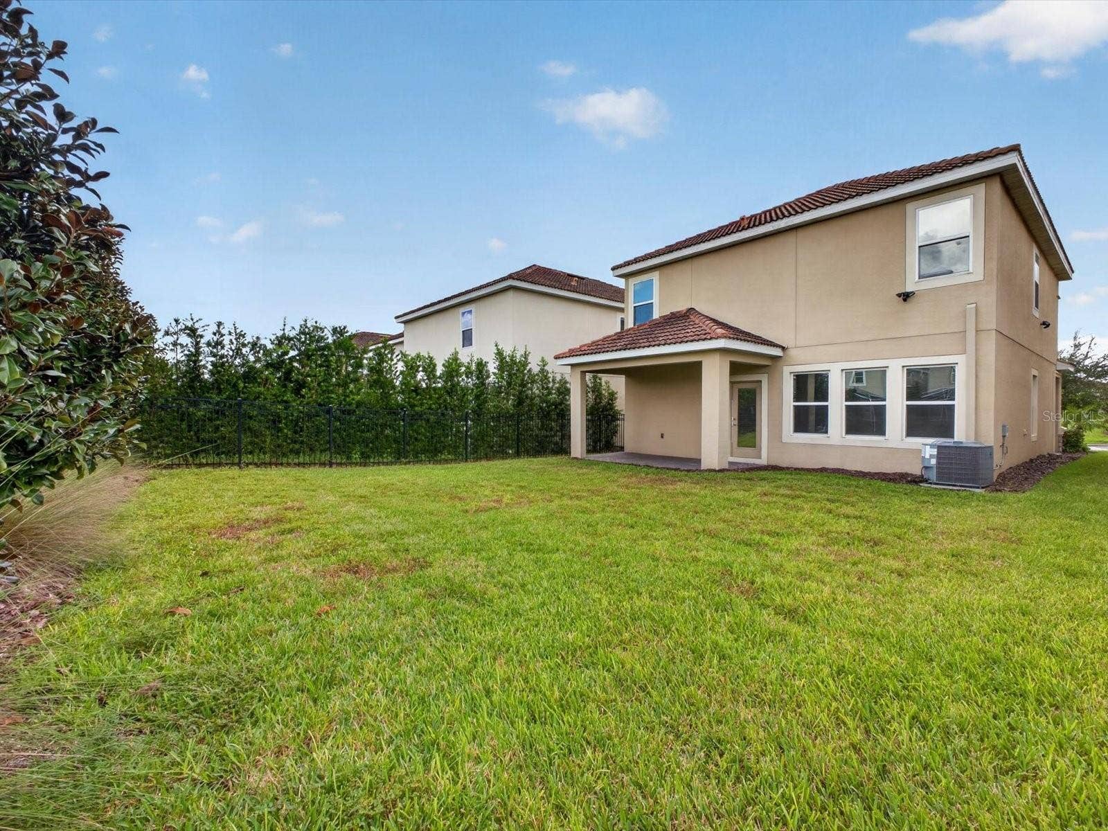 8975 FLUFFY LIE COURT, Davenport, FL 33896 8975 FLUFFY LIE COURT, Davenport, FL 33896