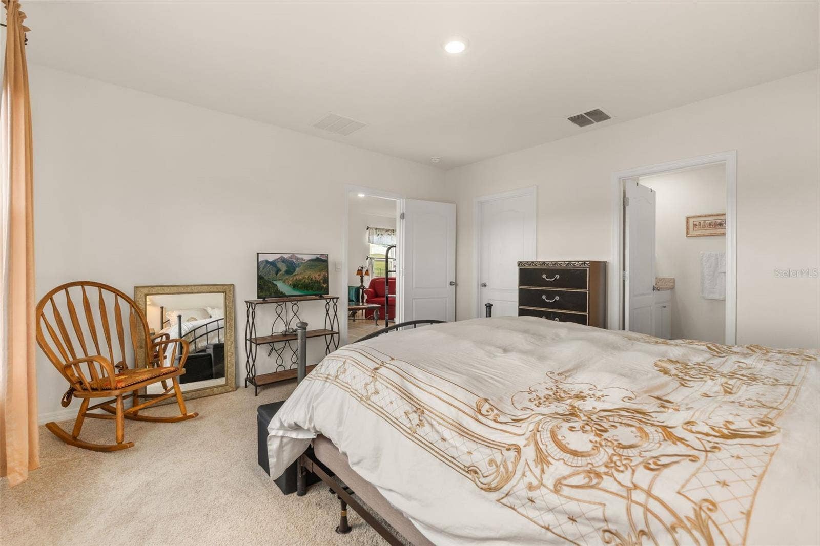 9760 BLACK WALNUT DRIVE, Clermont, FL 34715 9760 BLACK WALNUT DRIVE, Clermont, FL 34715
