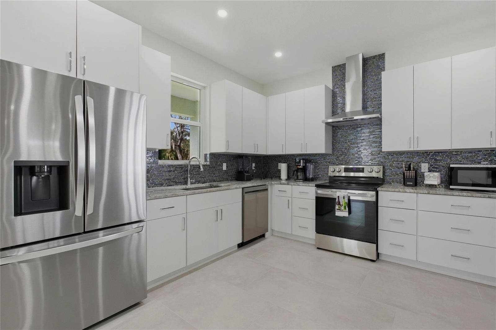 5316 ALTOONA STREET, Sarasota, FL 34232 5316 ALTOONA STREET, Sarasota, FL 34232