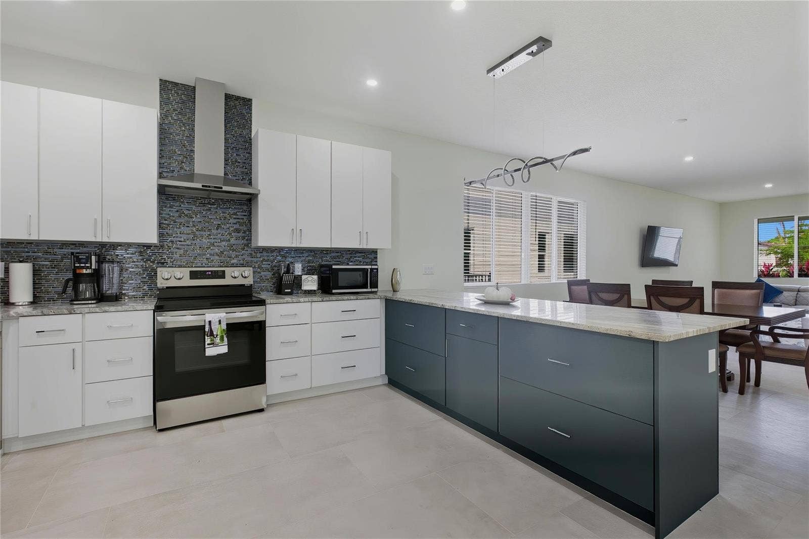 5316 ALTOONA STREET, Sarasota, FL 34232 5316 ALTOONA STREET, Sarasota, FL 34232