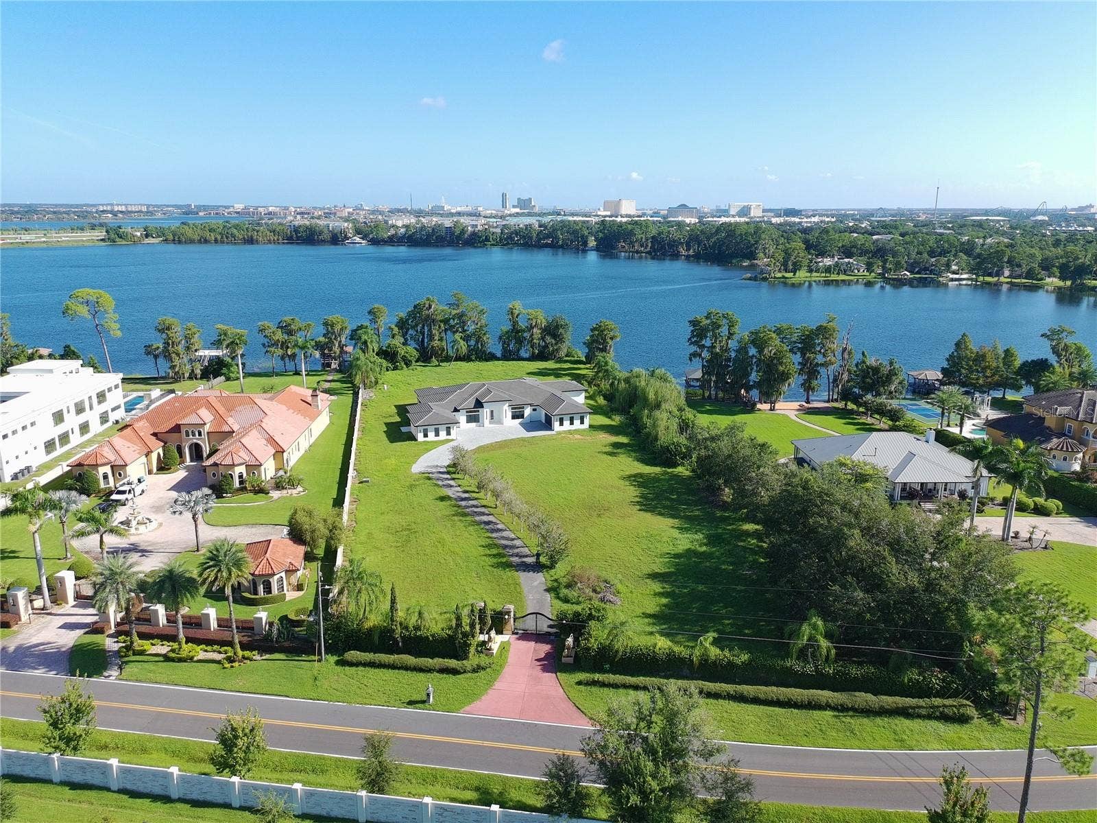 7240 LAKE WILLIS, Orlando, FL 32821 7240 LAKE WILLIS, Orlando, FL 32821