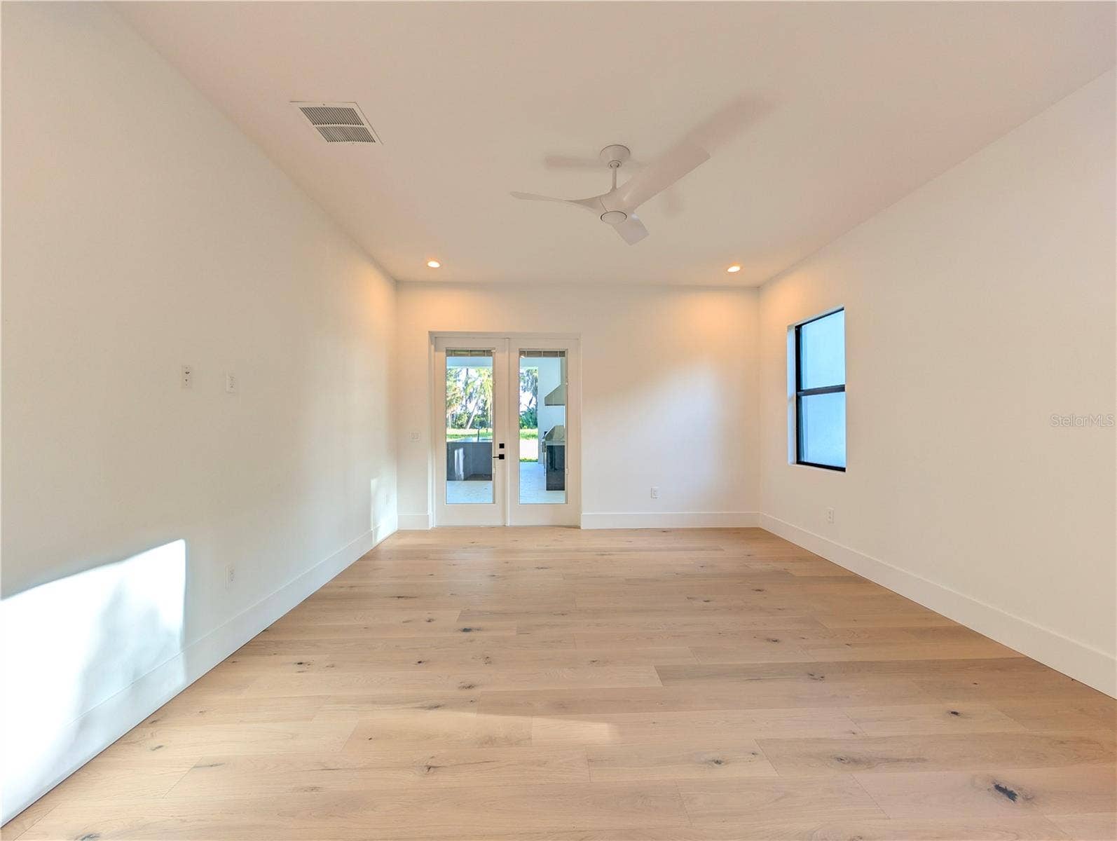 7240 LAKE WILLIS, Orlando, FL 32821 7240 LAKE WILLIS, Orlando, FL 32821