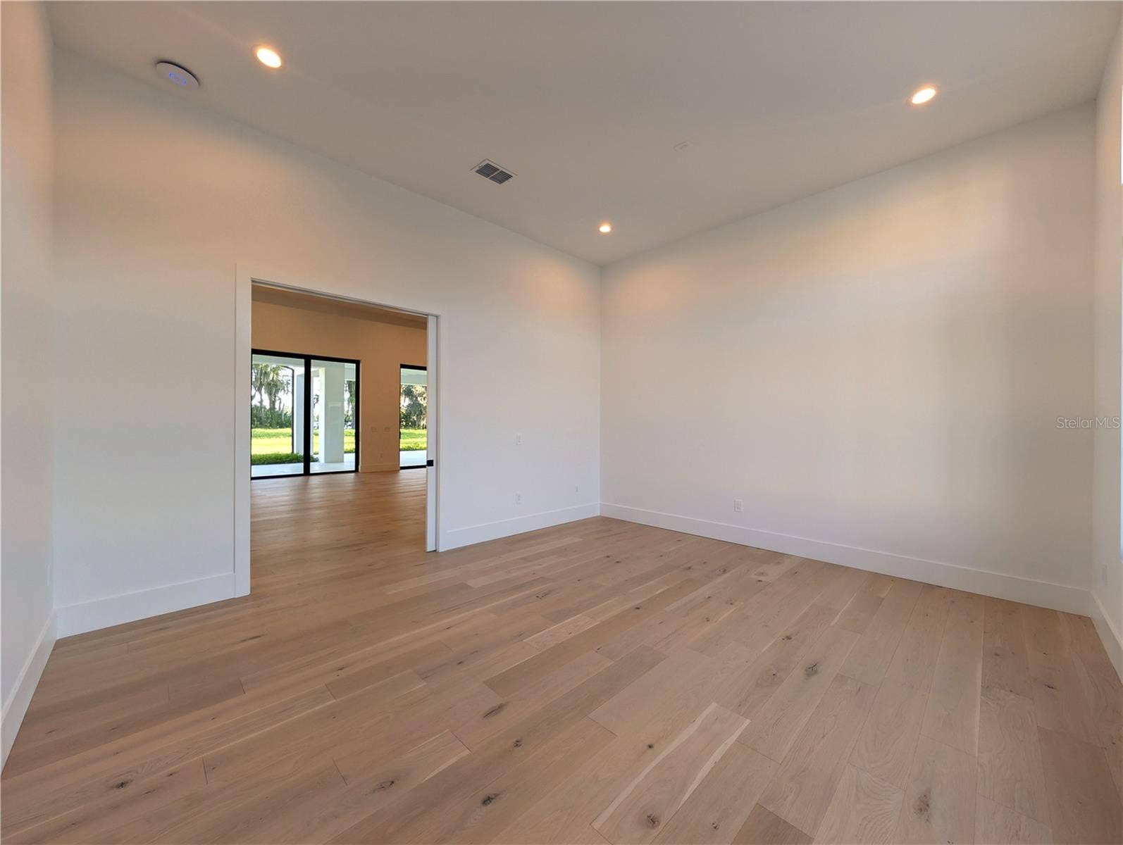 7240 LAKE WILLIS, Orlando, FL 32821 7240 LAKE WILLIS, Orlando, FL 32821