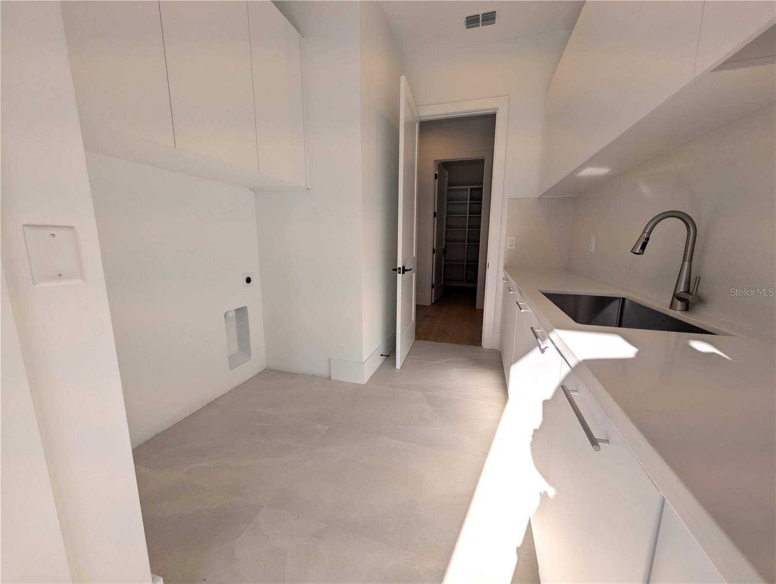 7240 LAKE WILLIS, Orlando, FL 32821 7240 LAKE WILLIS, Orlando, FL 32821
