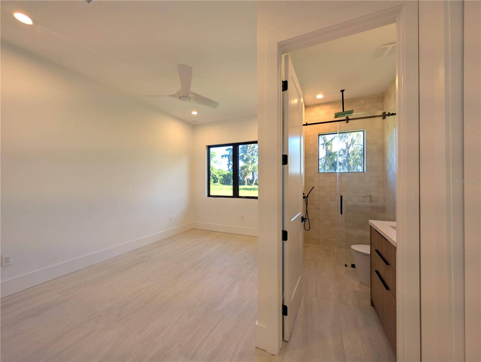 7240 LAKE WILLIS, Orlando, FL 32821 7240 LAKE WILLIS, Orlando, FL 32821