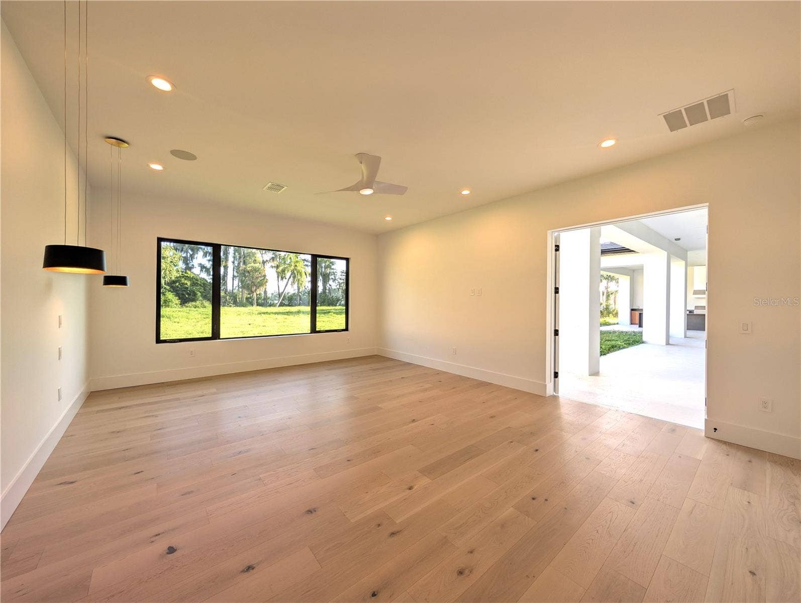 7240 LAKE WILLIS, Orlando, FL 32821 7240 LAKE WILLIS, Orlando, FL 32821