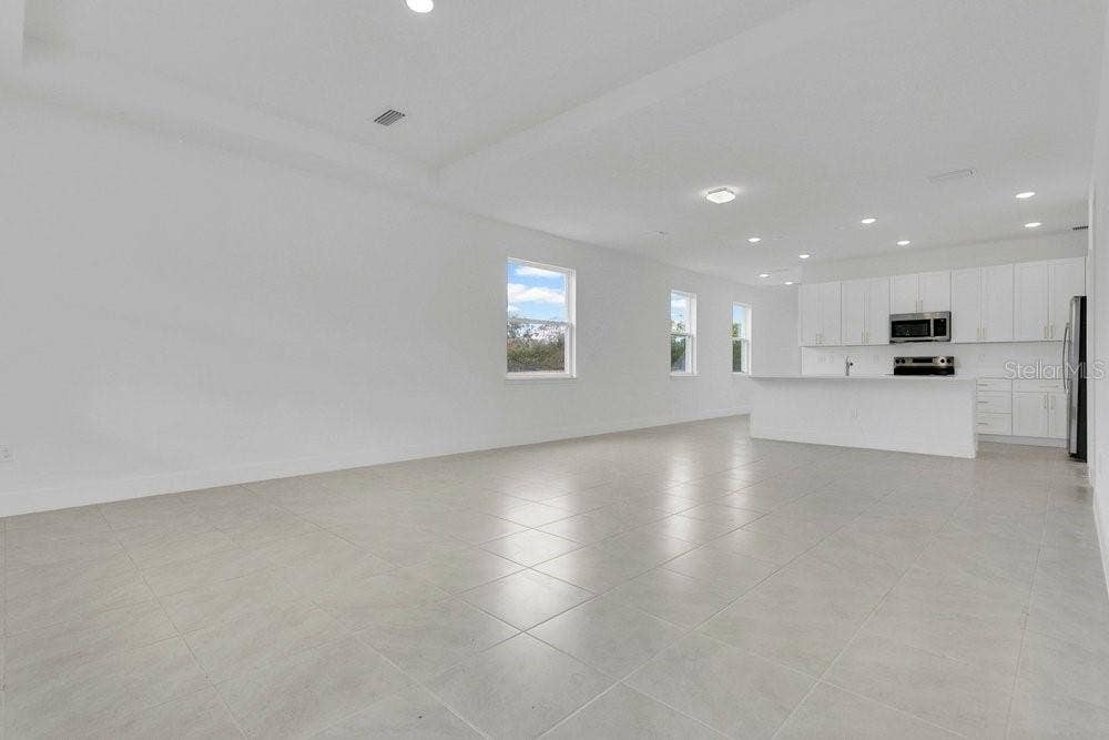 118 ELENA LAVIN CIRCLE, Orlando, FL 32807