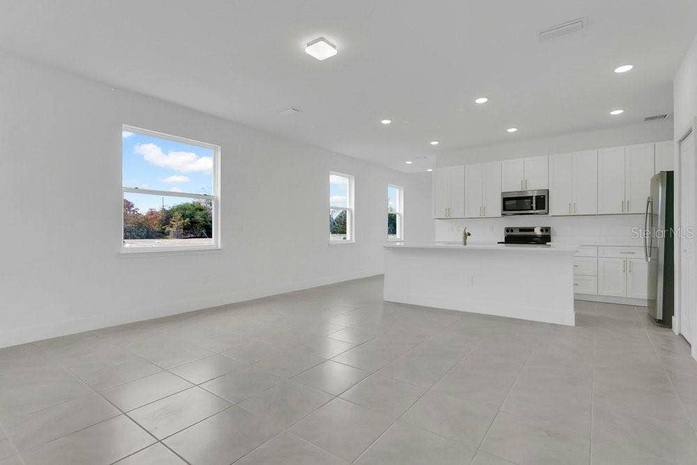 118 ELENA LAVIN CIRCLE, Orlando, FL 32807