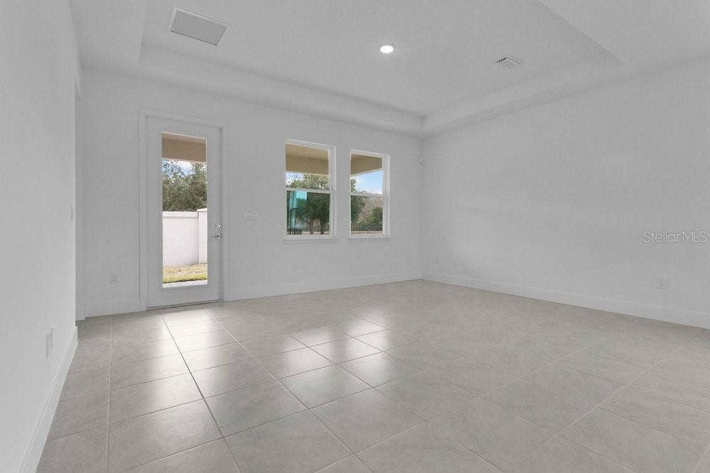 118 ELENA LAVIN CIRCLE, Orlando, FL 32807