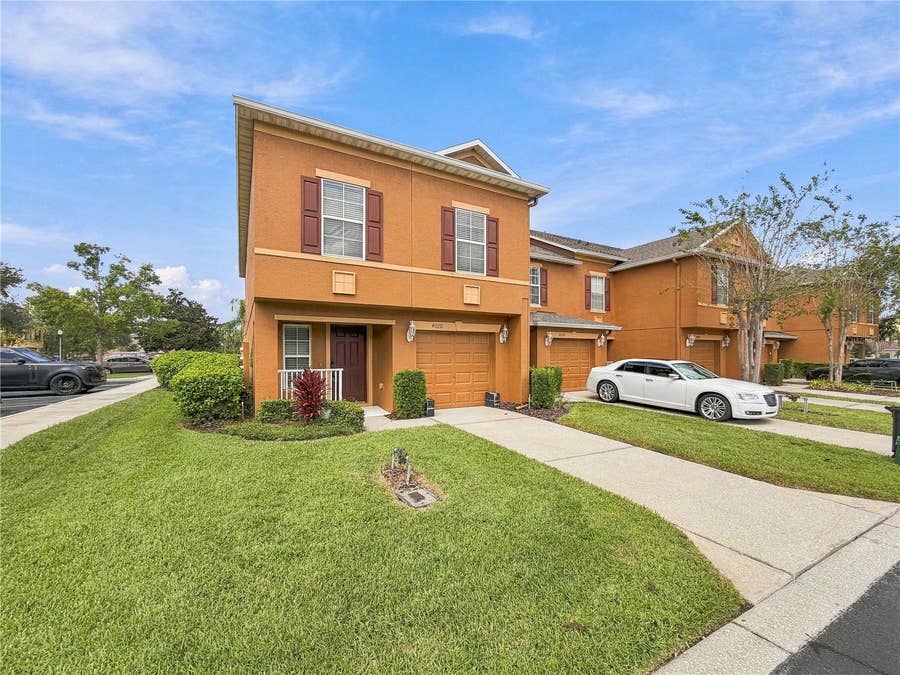 Property photo for 4020 PITCH PINE CIRCLE, Oviedo, FL