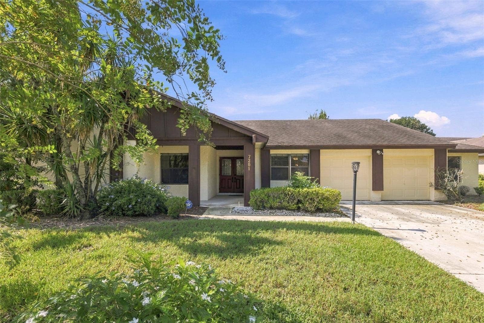 7201 MOSS LEAF LANE, Orlando, FL 32819 7201 MOSS LEAF LANE, Orlando, FL 32819