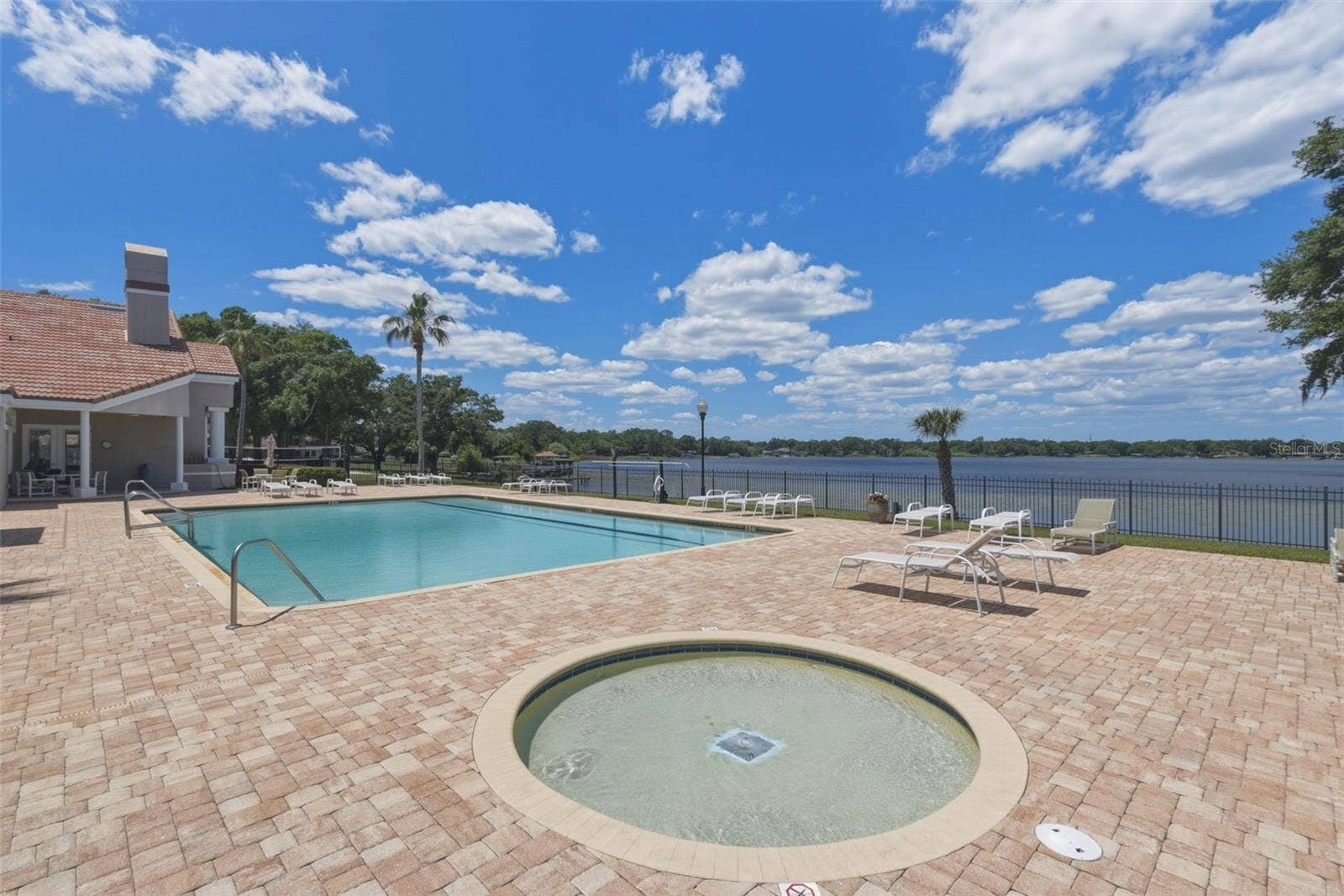 7201 MOSS LEAF LANE, Orlando, FL 32819 Community Pool