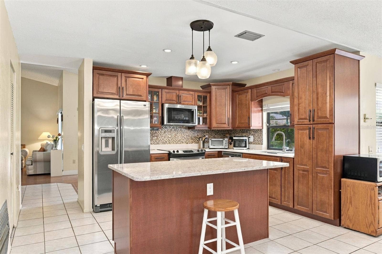 7201 MOSS LEAF LANE, Orlando, FL 32819 7201 MOSS LEAF LANE, Orlando, FL 32819