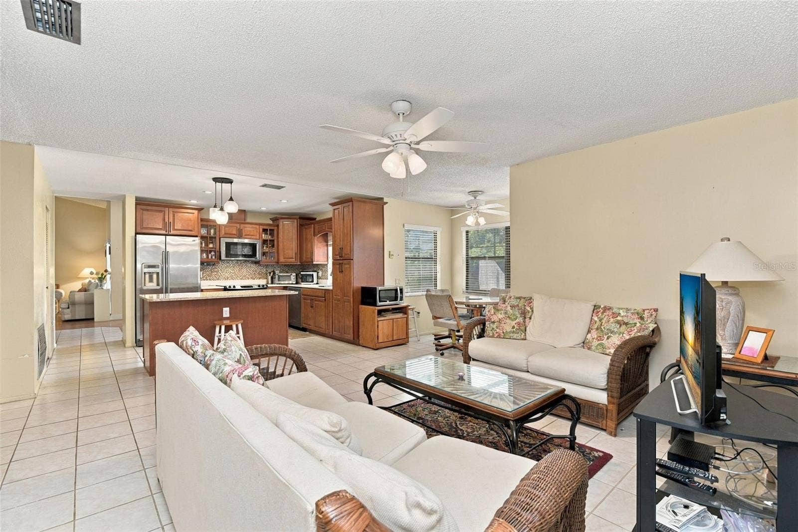 7201 MOSS LEAF LANE, Orlando, FL 32819 7201 MOSS LEAF LANE, Orlando, FL 32819