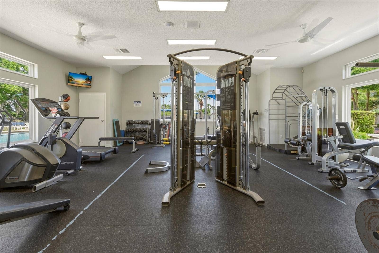 7201 MOSS LEAF LANE, Orlando, FL 32819 Community Gym