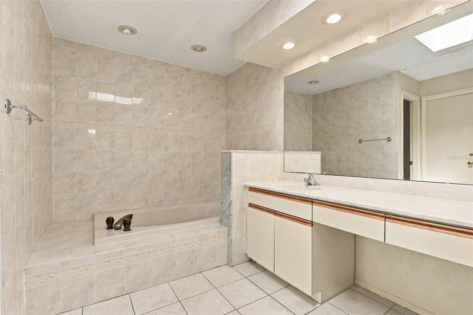 7201 MOSS LEAF LANE, Orlando, FL 32819 Primary Bathroom