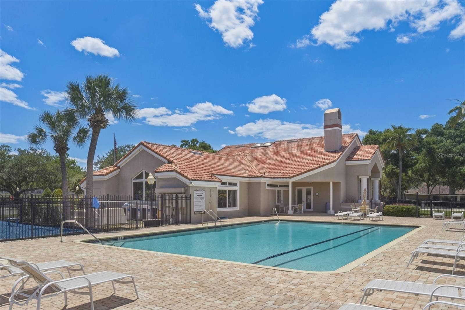 7201 MOSS LEAF LANE, Orlando, FL 32819 Community Pool