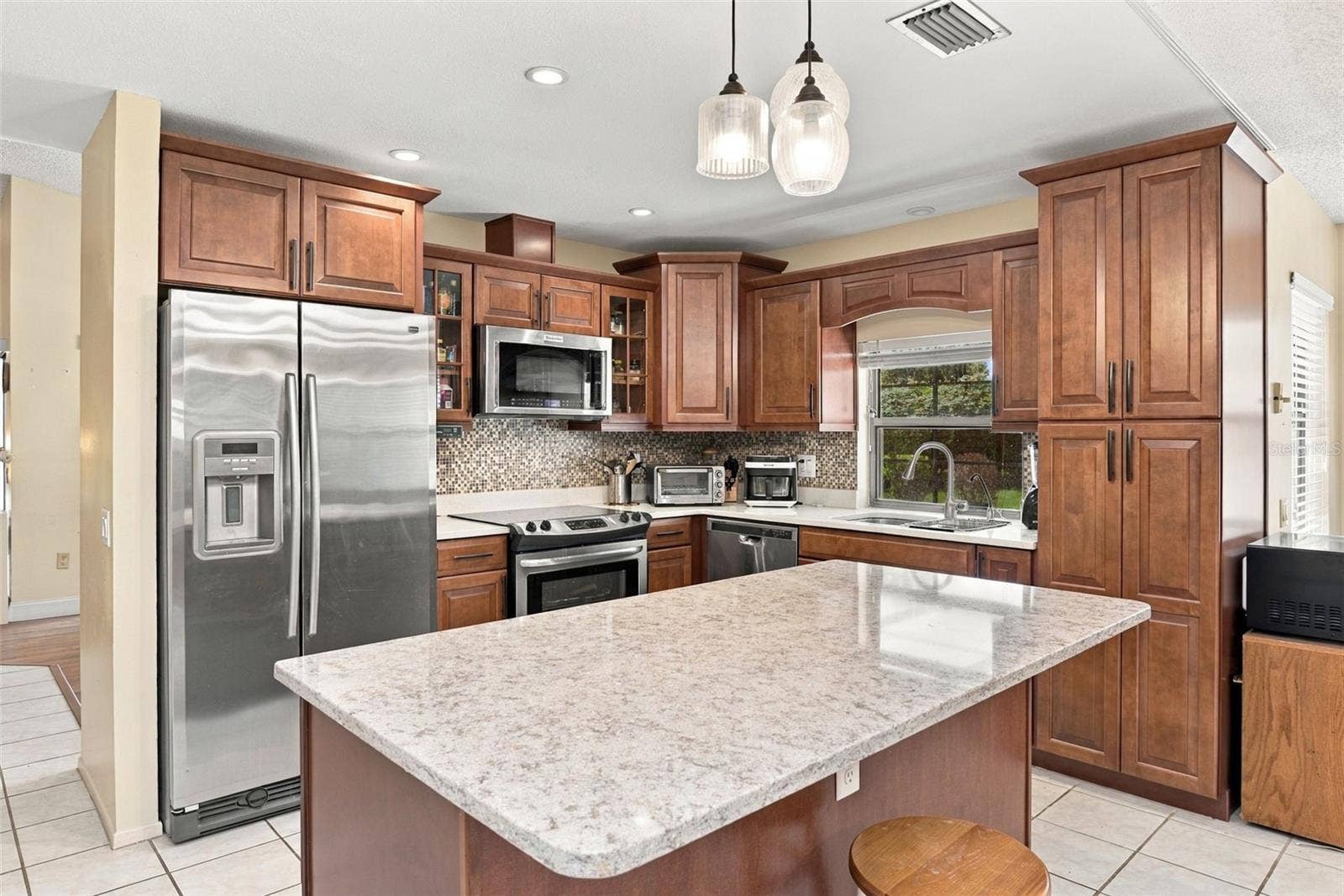 7201 MOSS LEAF LANE, Orlando, FL 32819 7201 MOSS LEAF LANE, Orlando, FL 32819