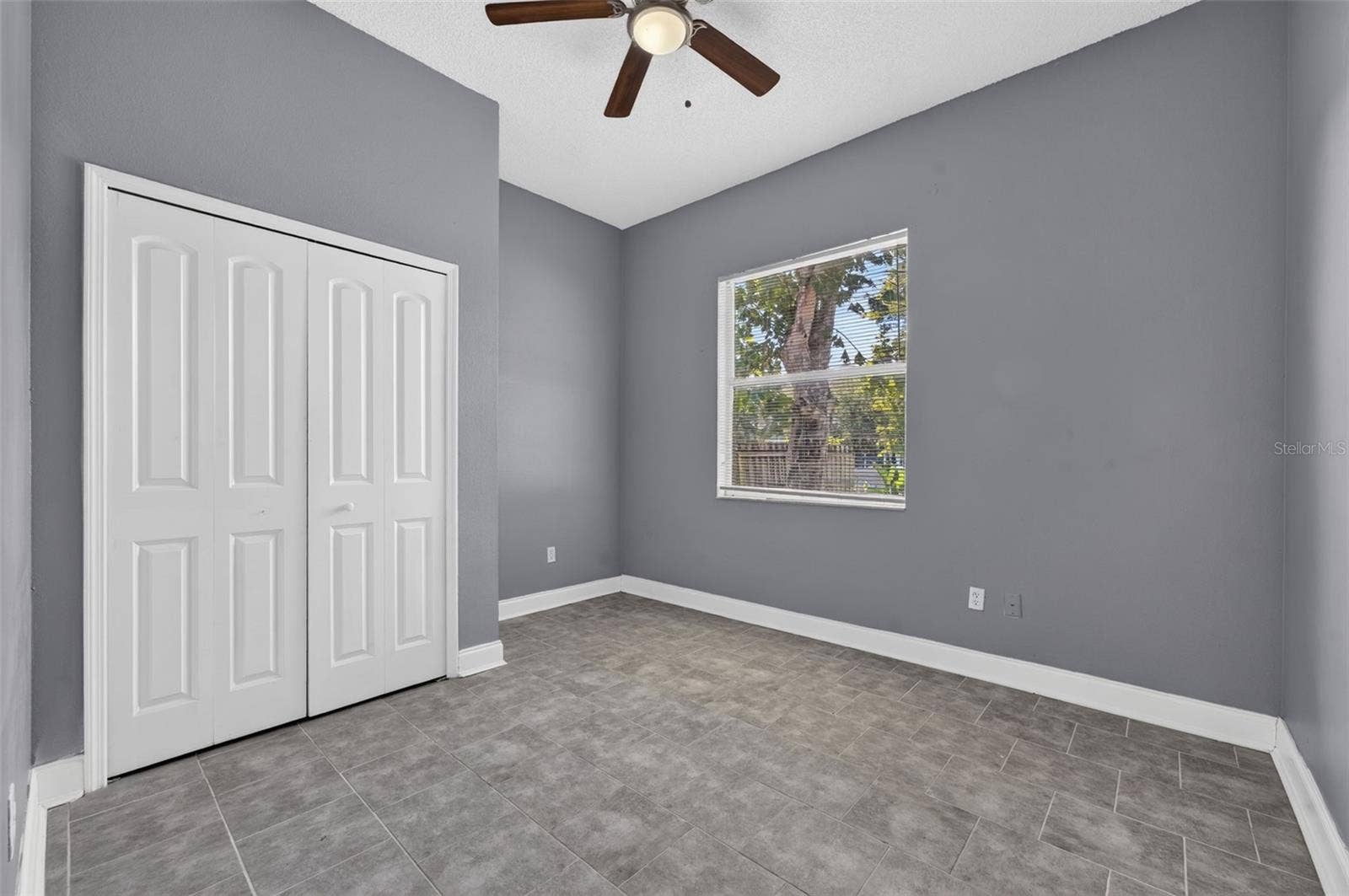 12834 WOODBURY GLEN DRIVE, Orlando, FL 32828 12834 WOODBURY GLEN DRIVE, Orlando, FL 32828