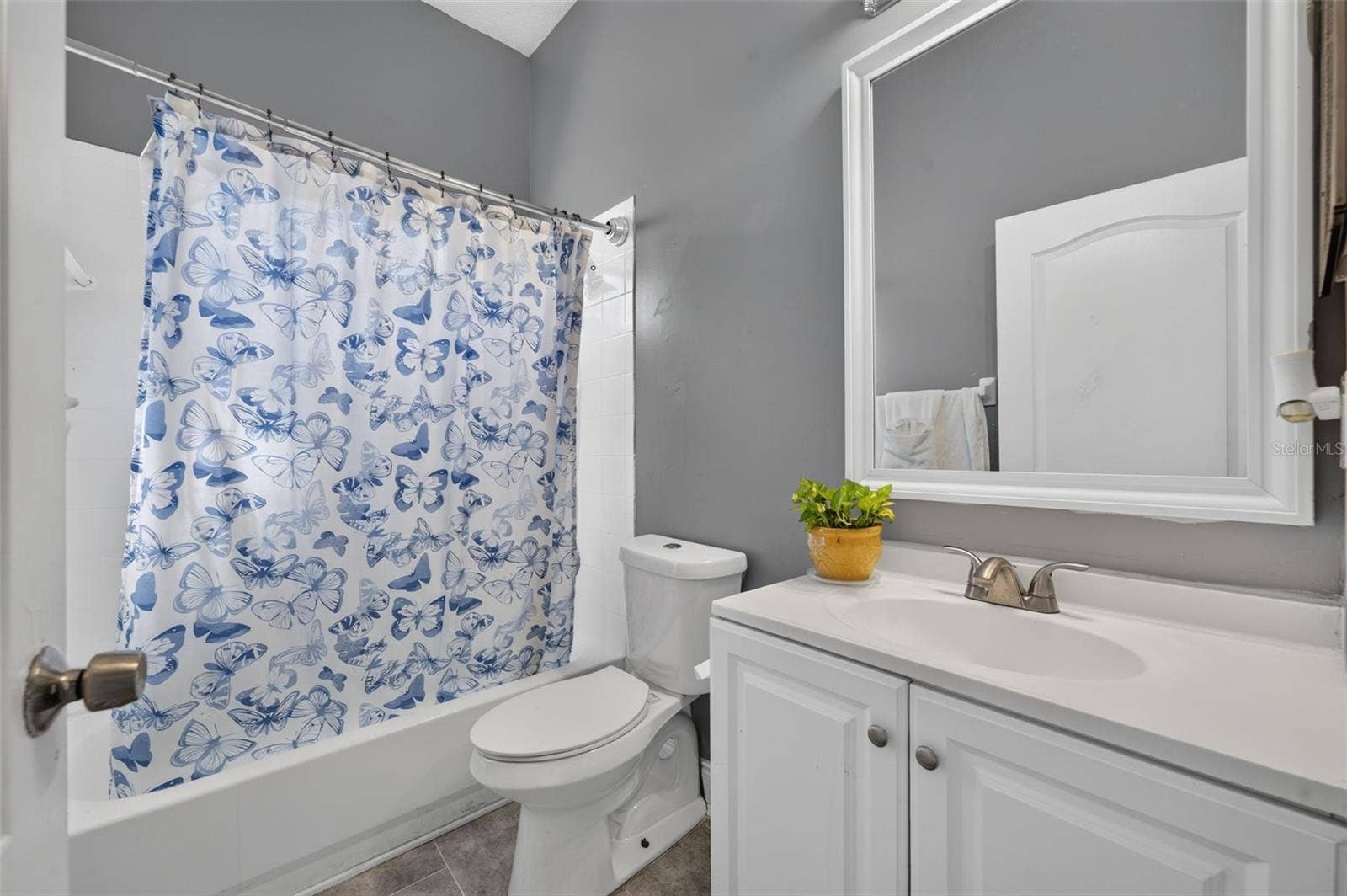 12834 WOODBURY GLEN DRIVE, Orlando, FL 32828 12834 WOODBURY GLEN DRIVE, Orlando, FL 32828
