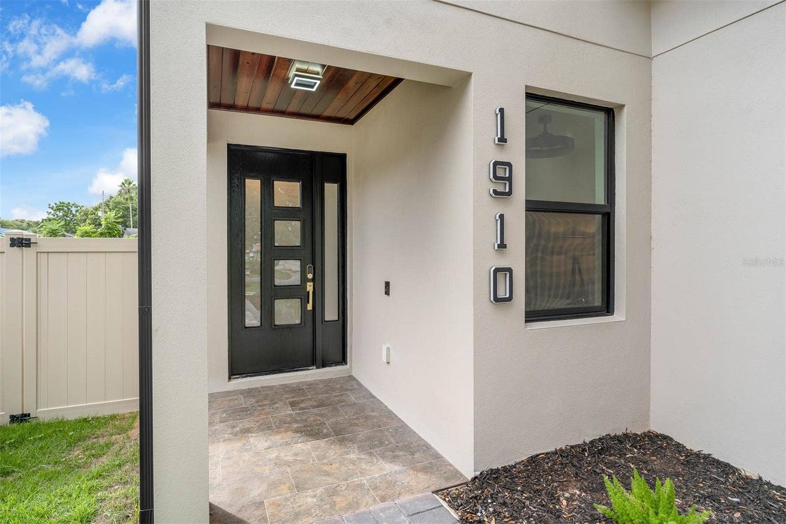 1910 CLOVERLAWN AVENUE, Orlando, FL 32806 1910 CLOVERLAWN AVENUE, Orlando, FL 32806