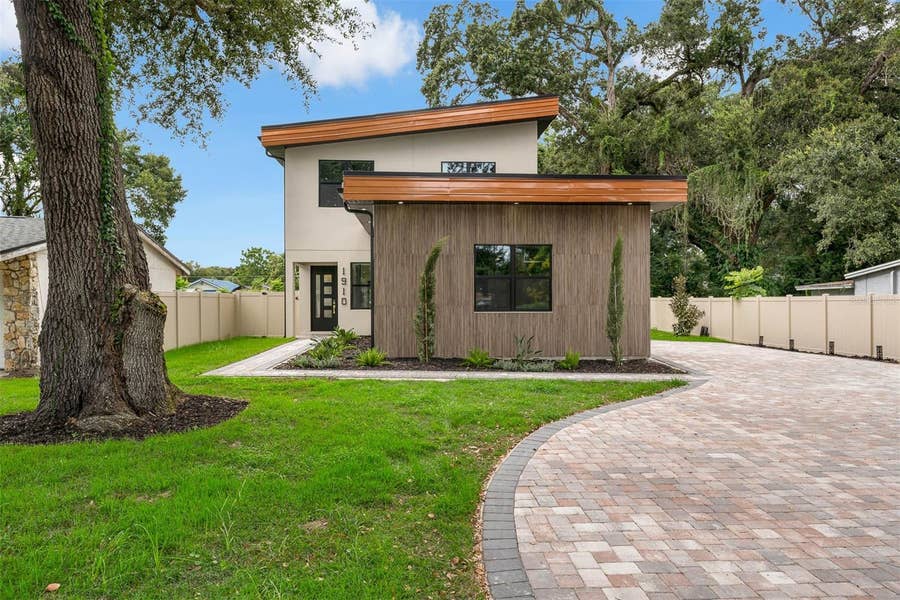 Property photo for 1910 CLOVERLAWN AVENUE, Orlando, FL