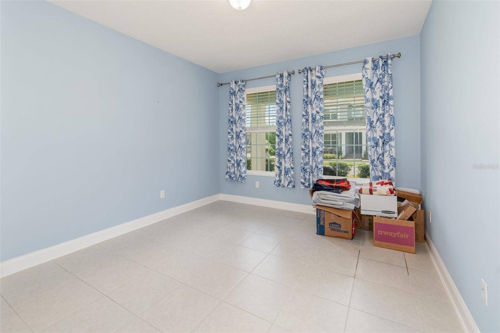 13557 PARKFIELD WAY, Winter Garden, FL 34787 Front Bedroom with its own private bath. Bedroom #3