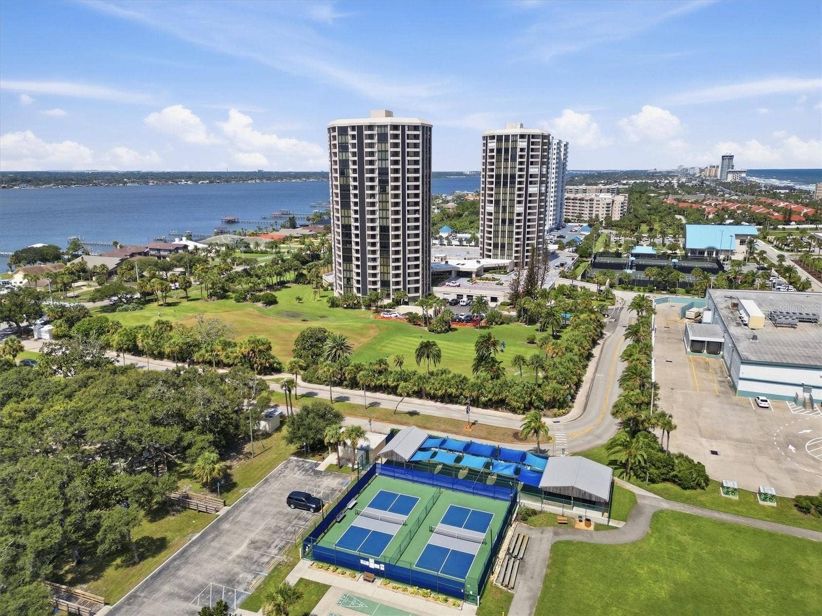 1 OCEANS WEST BOULEVARD, #8B1, Daytona Beach Shores, FL 32118