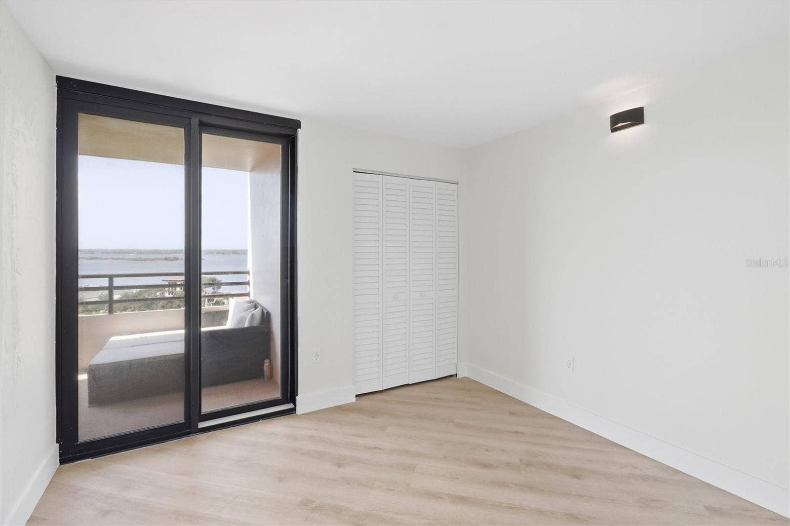 1 OCEANS WEST BOULEVARD, #8B1, Daytona Beach Shores, FL 32118