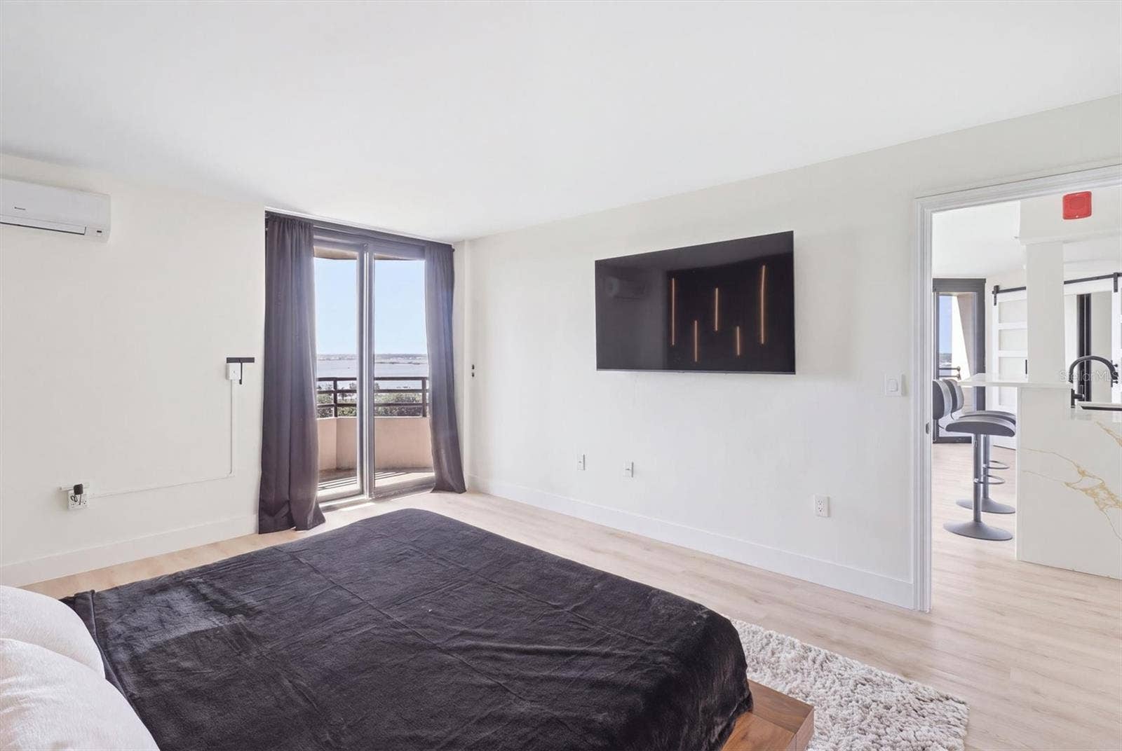 1 OCEANS WEST BOULEVARD, #8B1, Daytona Beach Shores, FL 32118