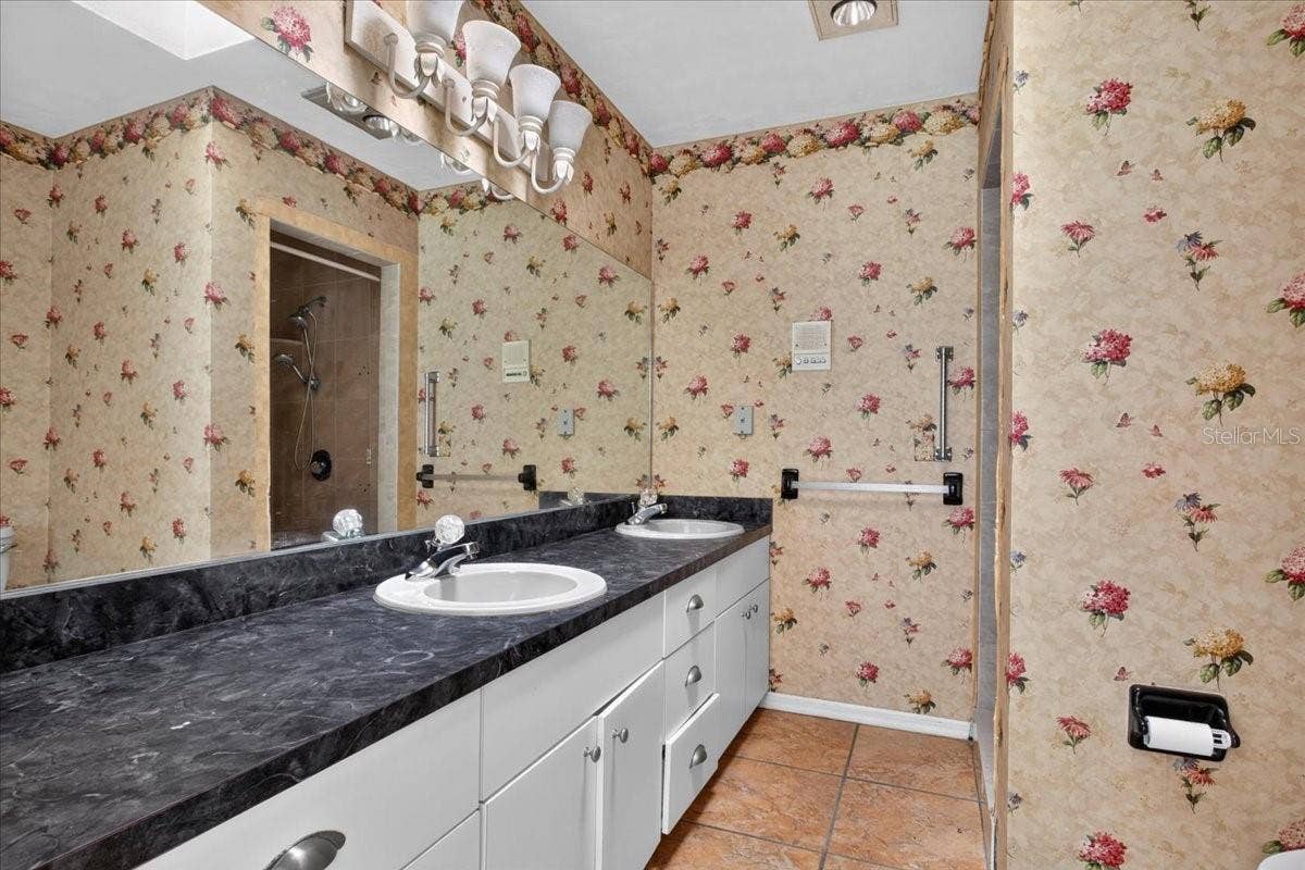 7317 NW 218TH AVENUE, Alachua, FL 32615 7317 NW 218TH AVENUE, Alachua, FL 32615